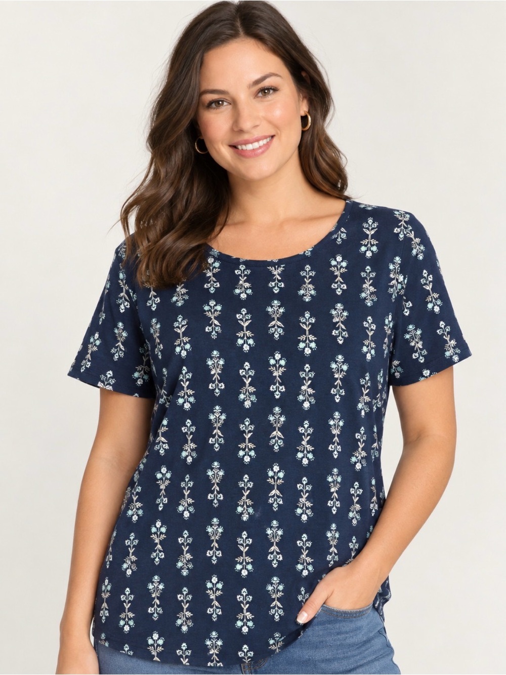 croft & barrow Navy Short-Sleeve Tee with Light Blue Floral Motif Size Medium